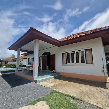 Mae Rampung Beach House Pool Villa Rayong Exterior photo